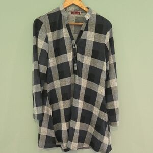 Roxie's Rascals Gray Plaid Tunic Top